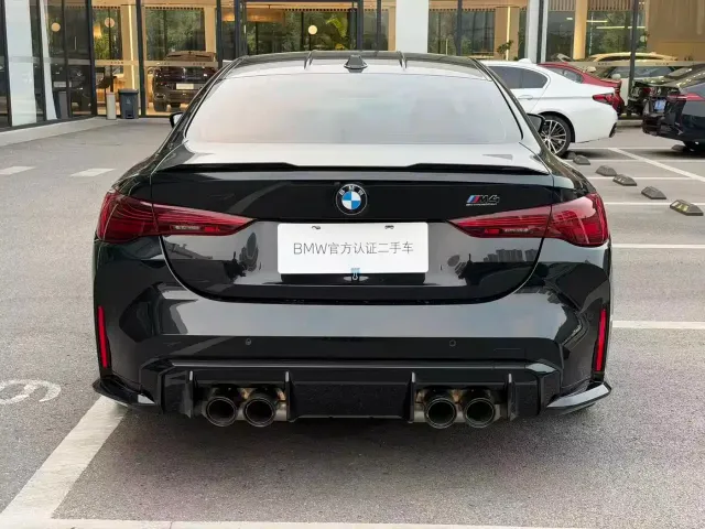 BMW M4 — Фото автомобиля 5