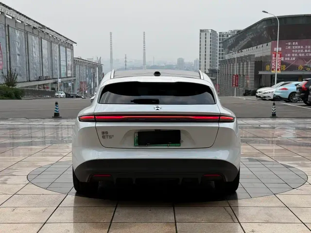 Nio ET5 Touring — Фото автомобиля 16