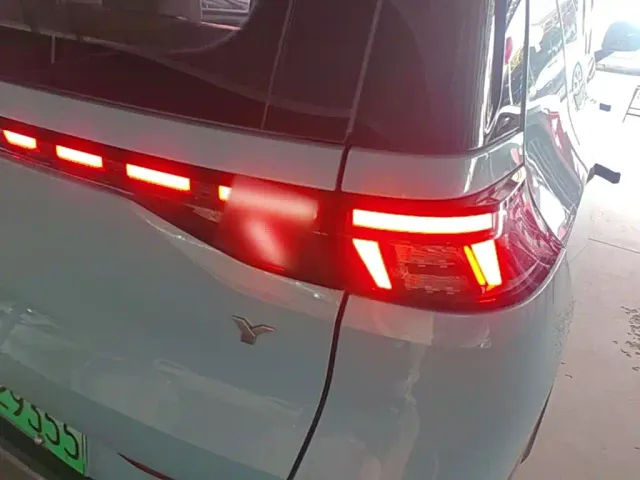 GAC Aion Y — Фото автомобиля 7