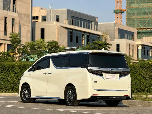 Toyota Vellfire — Фото автомобиля 6