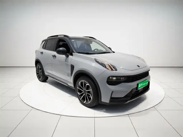 Lynk & Co 01 — Фото автомобиля 21