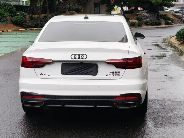 Audi A4L — Фото автомобиля 15