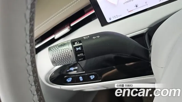 Genesis GV70 2.5T Бензин AWD — Фото автомобиля 17