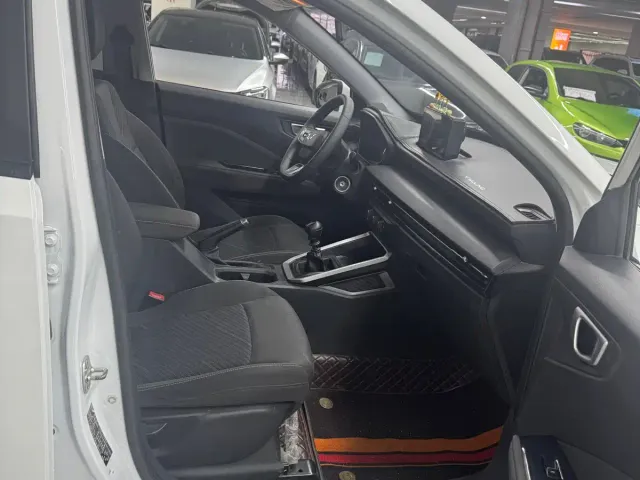 Wuling Xingchi — Фото автомобиля 10