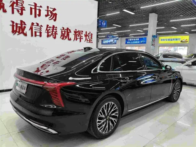 Hongqi H5 — Фото автомобиля 6