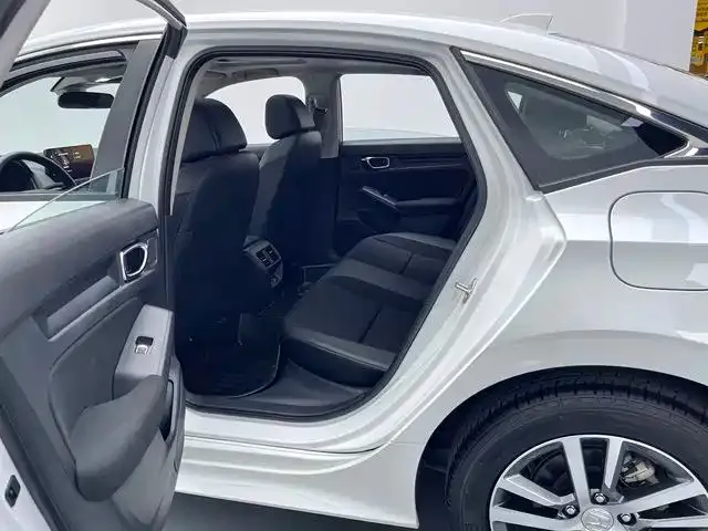 Honda Civic — Фото автомобиля 13