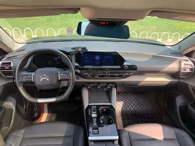 Citroen C5 X — Фото автомобиля 5