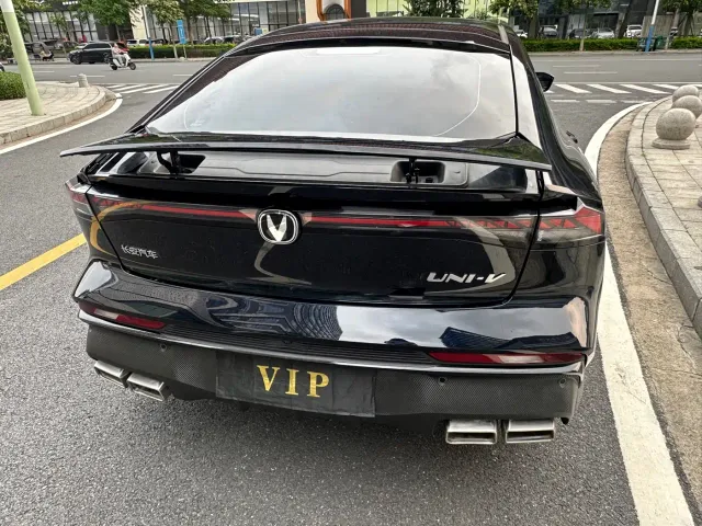Changan UNI-V — Фото автомобиля 16