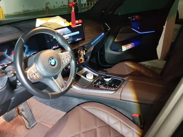 BMW X5 — Фото автомобиля 12