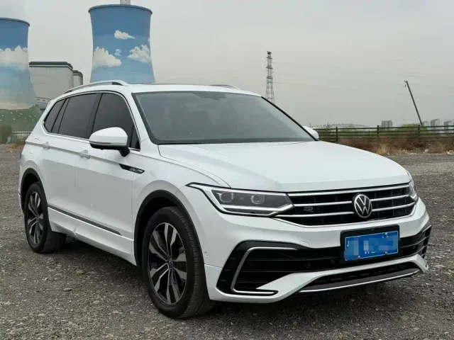 Volkswagen Tiguan L — Фото автомобиля 3