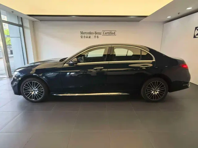 Mercedes-Benz C-Class — Фото автомобиля 2