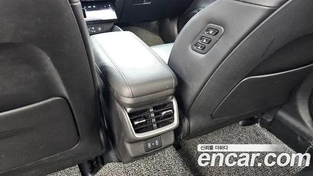 Hyundai Grandeur Grandeur (GN7) 3.5 LPG 2WD (Такси) — Фото автомобиля 6