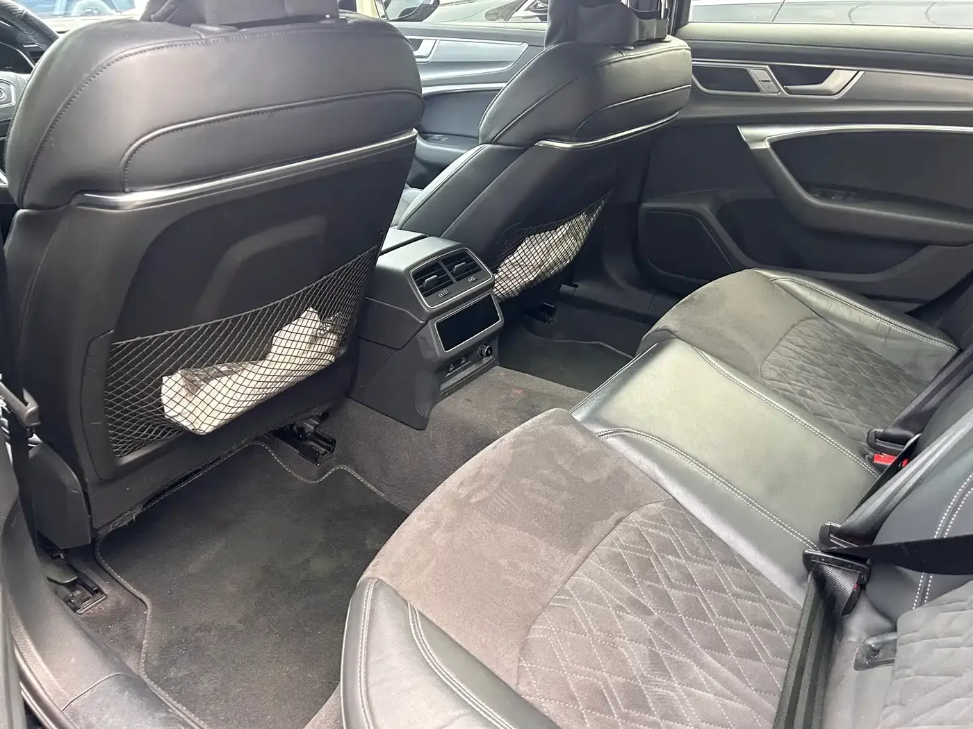 Audi Audi A6L 2024 45 TFSI Premium Elegance — Фото автомобиля 9
