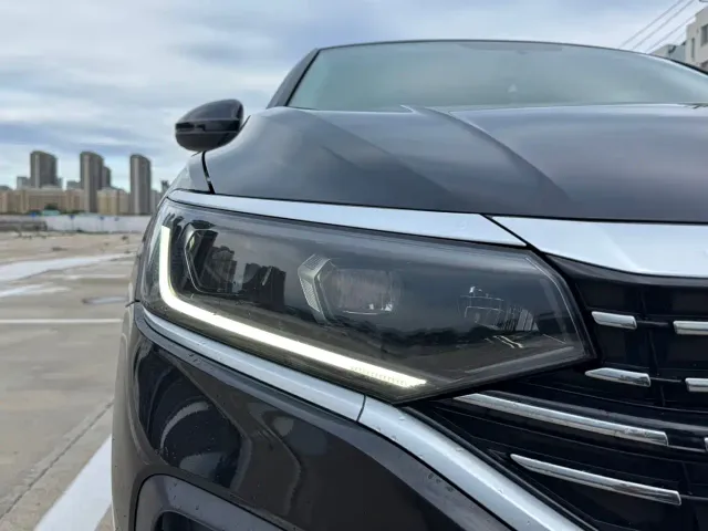 Volkswagen Passat — Фото автомобиля 12