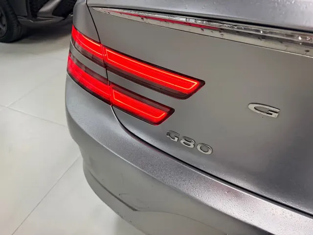 Genesis Pure Electric G80 — Фото автомобиля 23