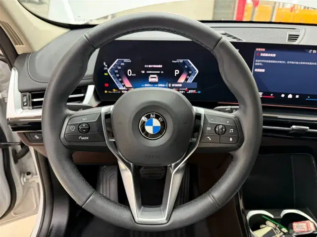 BMW X1 — Фото автомобиля 11