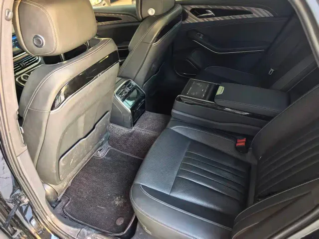 Hongqi H9 — Фото автомобиля 5