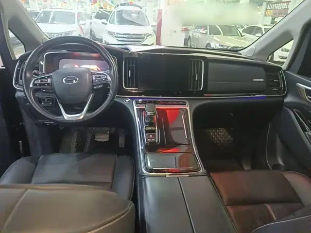 GAC Trumpchi M8 — Фото автомобиля 9