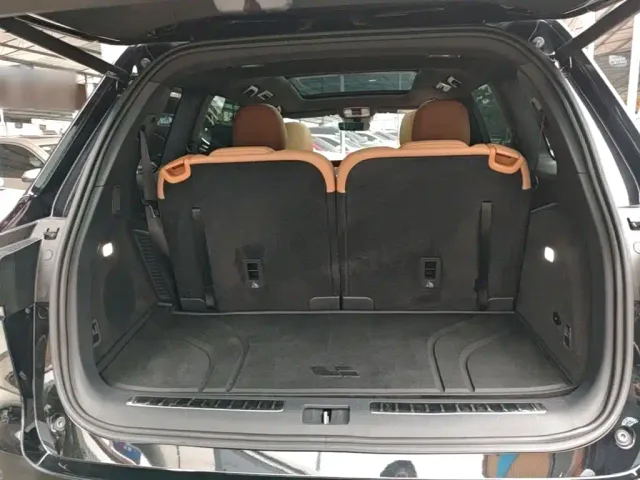 Li Auto ONE — Фото автомобиля 18