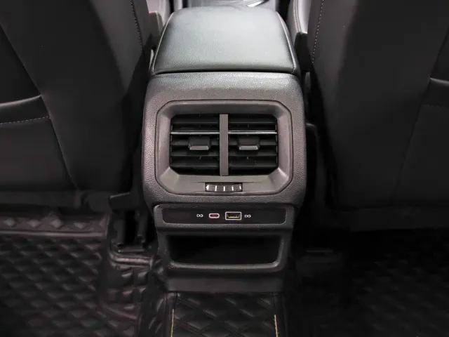 Volkswagen Tharu — Фото автомобиля 16