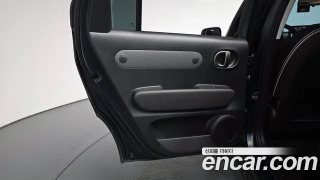 Hyundai Casper Electric — Фото автомобиля 14