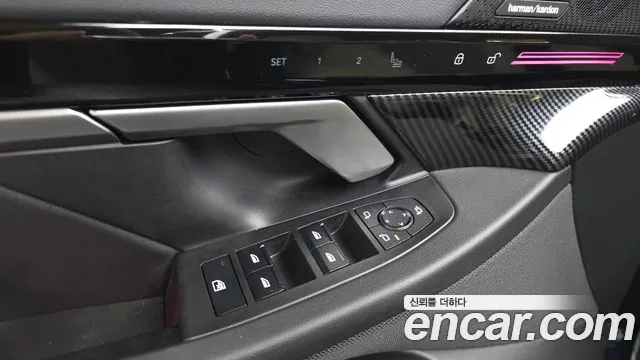 BMW 5 Series G60 — Фото автомобиля 28