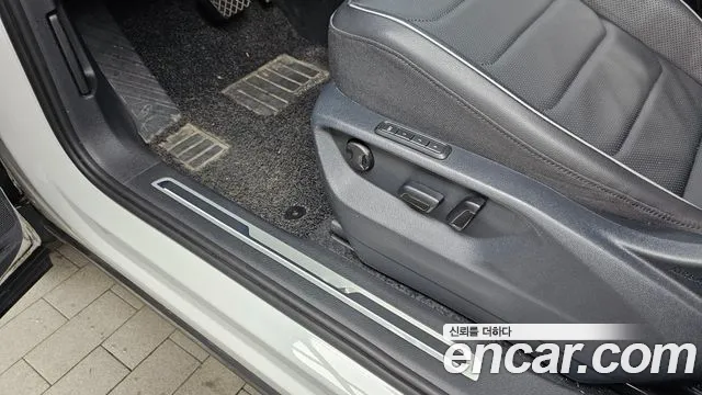 Volkswagen Tiguan — Фото автомобиля 15