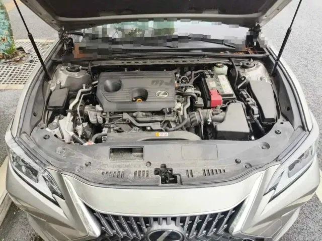 Lexus ES — Фото автомобиля 3