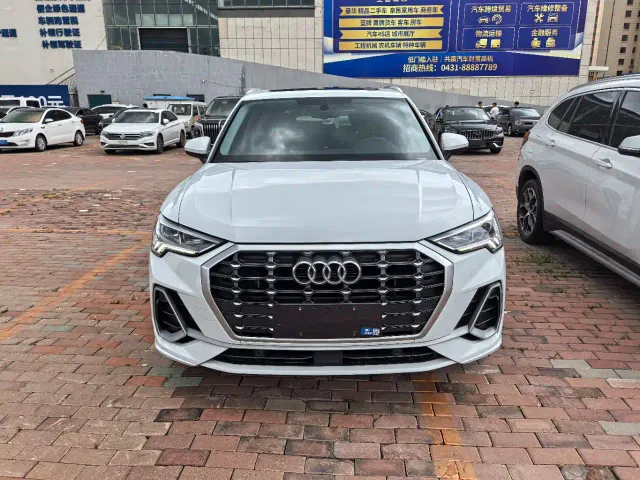 Audi Q3 — Фото автомобиля 2