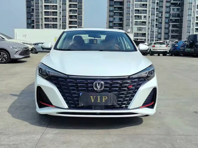 Changan Eado — Фото автомобиля 2