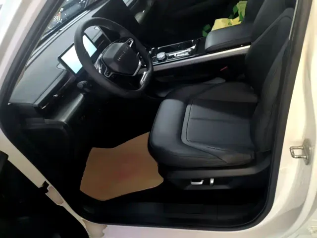 Wuling Starlight — Фото автомобиля 14