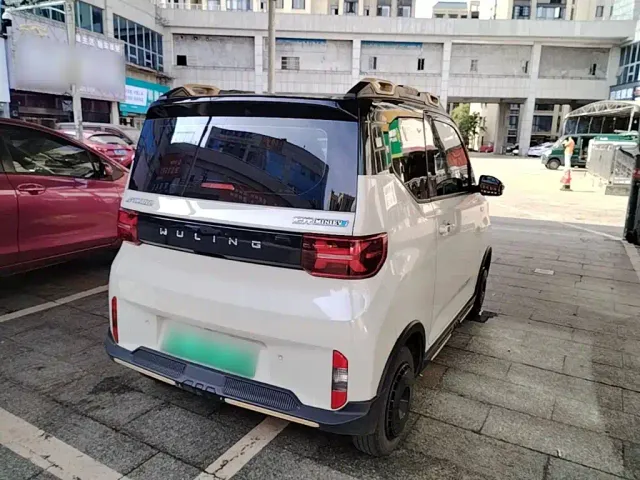 Wuling Hongguang Mini EV — Фото автомобиля 6