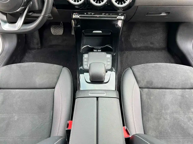 Mercedes-Benz A-Class — Фото автомобиля 12