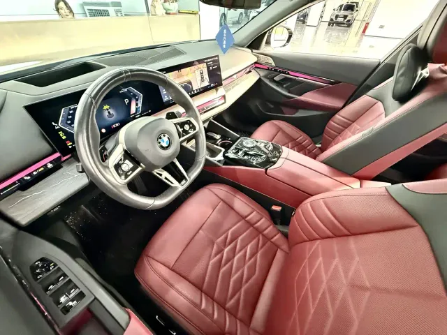 BMW 5 Series — Фото автомобиля 9