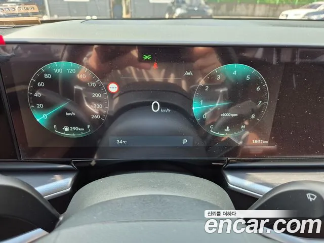 Hyundai Grandeur Grandeur (GN7) 2.5 Бензин 2WD — Фото автомобиля 15