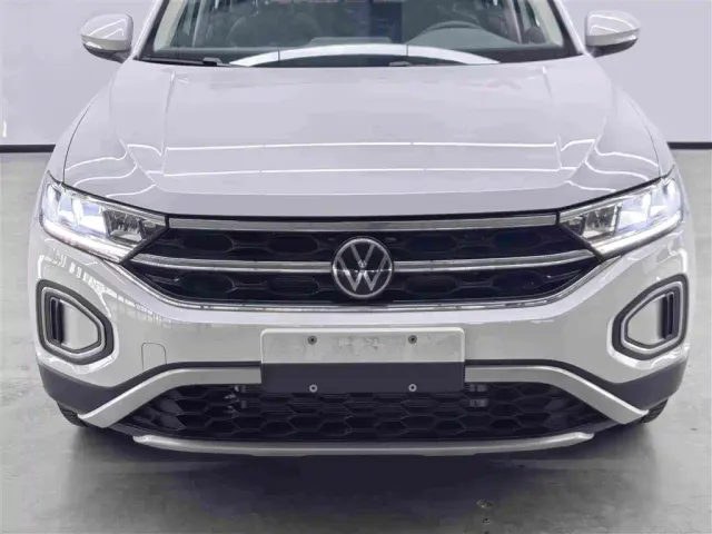 Volkswagen T-Roc — Фото автомобиля 8