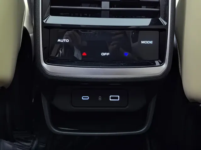 Geely Xingyue L — Фото автомобиля 26