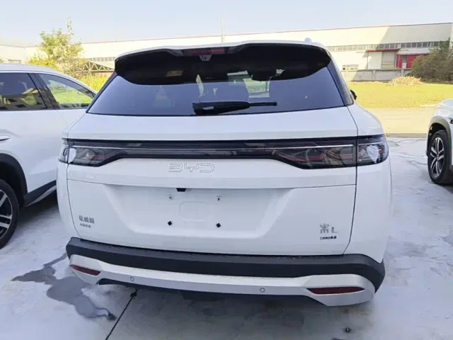 BYD Song L DM-i — Фото автомобиля 5