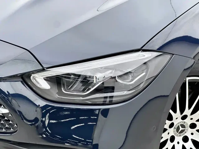Mercedes-Benz C-Class — Фото автомобиля 11