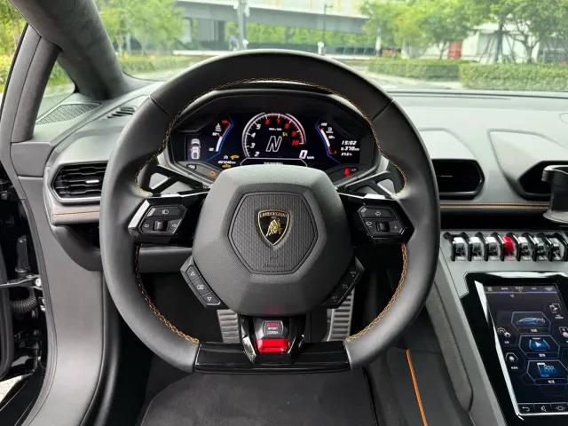 Lamborghini Huracan — Фото автомобиля 7