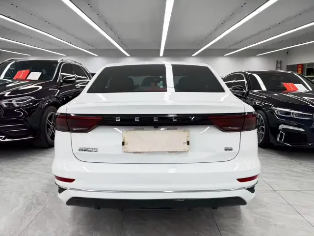 Geely Emgrand 2022 4th Generation 1.5L CVT Elite — Фото автомобиля 5