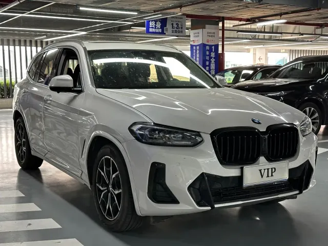 BMW X3 — Фото автомобиля 3