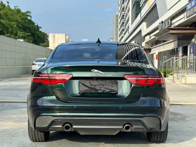 Jaguar XEL — Фото автомобиля 8