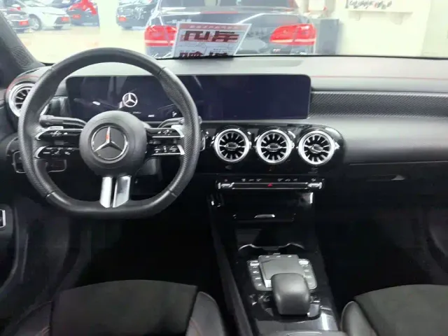 Mercedes-Benz A-Class — Фото автомобиля 17