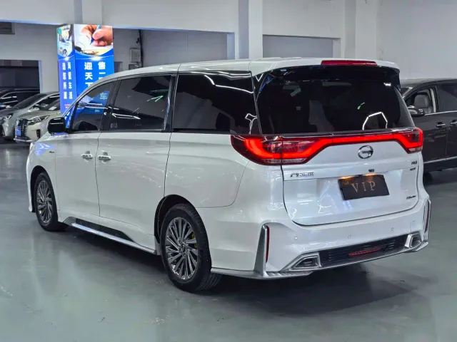 GAC Trumpchi M8 — Фото автомобиля 17