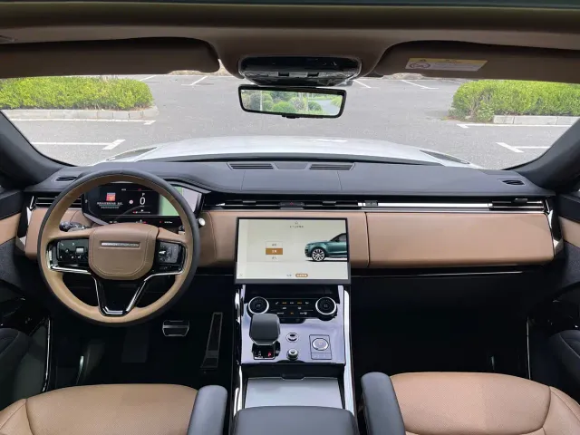 Land Rover Range Rover Sport — Фото автомобиля 4