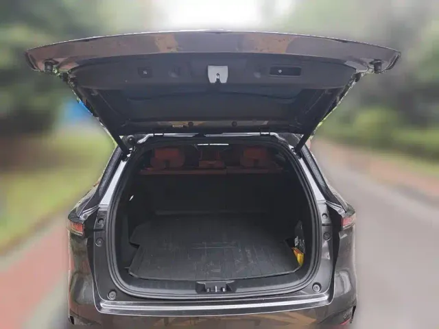 Changan CS75 Plus — Фото автомобиля 9