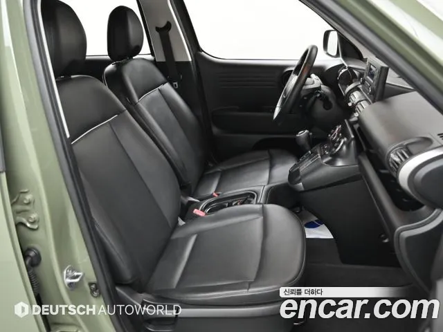 Hyundai Casper — Фото автомобиля 10