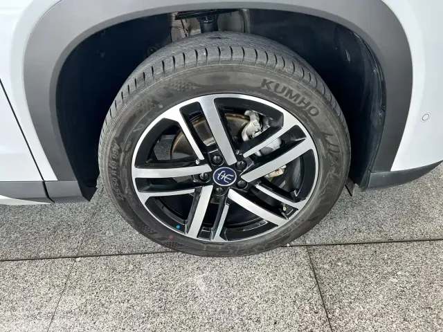 BYD Song L DM-i — Фото автомобиля 26