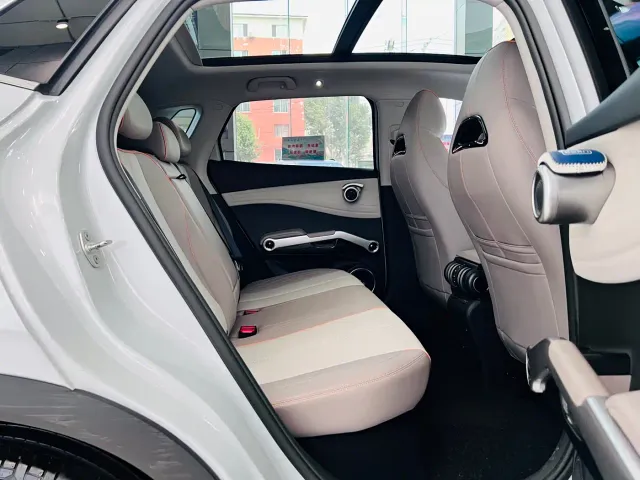 BYD Yuan PLUS — Фото автомобиля 17